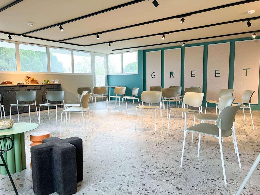 Greet Hotel Montpellier Aeroport Parc Des Expos Могио Удобства фото